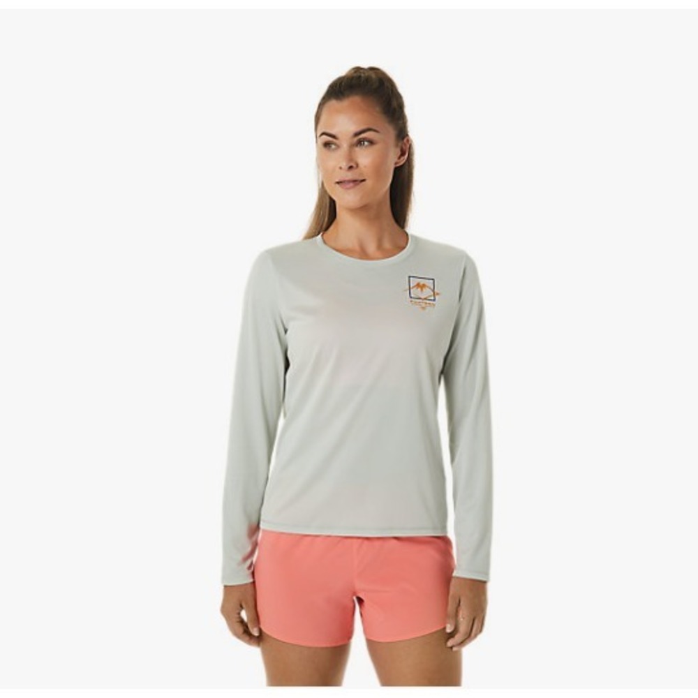 ASICS® (Women's MEDIUM) FujiTrail™  Quick-Dry Long-Sleeve T-Shirt in Light Sage